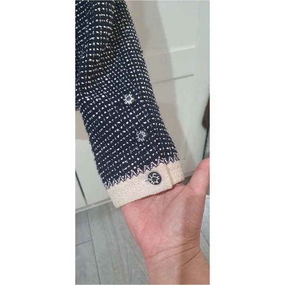 CHANEL La Petite Veste Noire Tweed Short Vest 40 FR - Picture 6 of 11